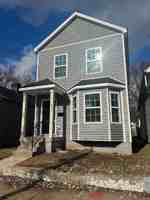 featured image of 627 E Ormsby Ave