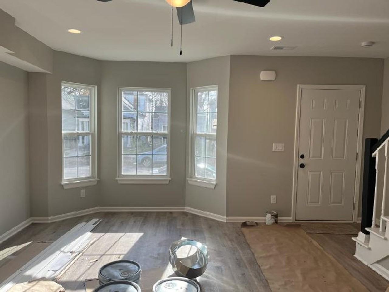 627 E Ormsby Ave - Photo 4 of 19