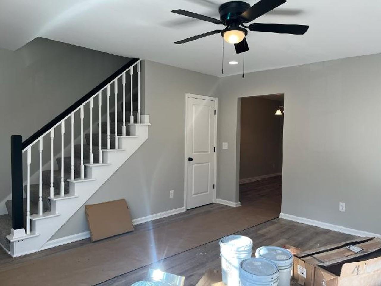627 E Ormsby Ave - Photo 6 of 19