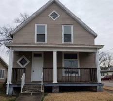1226 S Grand Ave - Photo 1 of 1