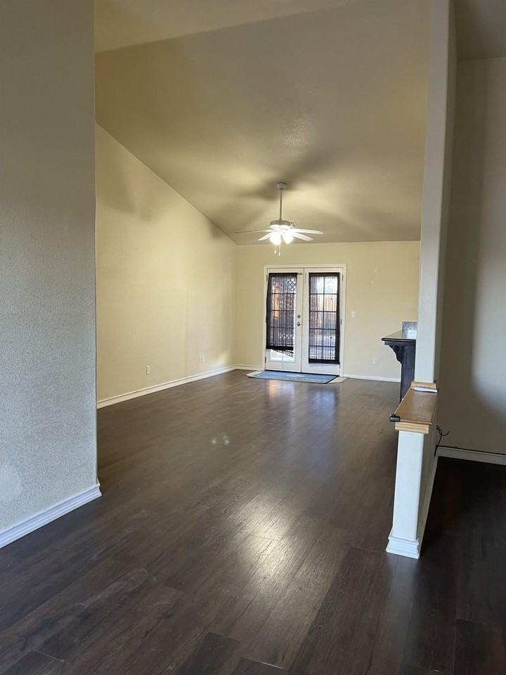 8849 Glade Ave - Photo 2 of 9