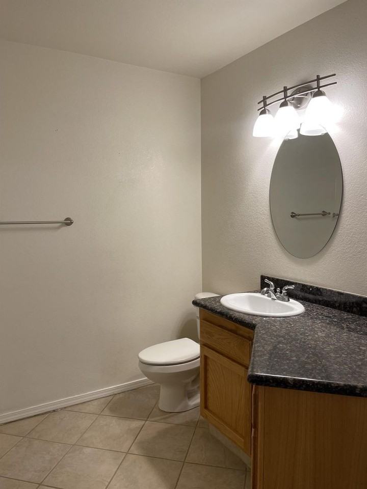 8849 Glade Ave - Photo 7 of 9