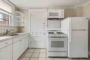 featured image of 282 9th St