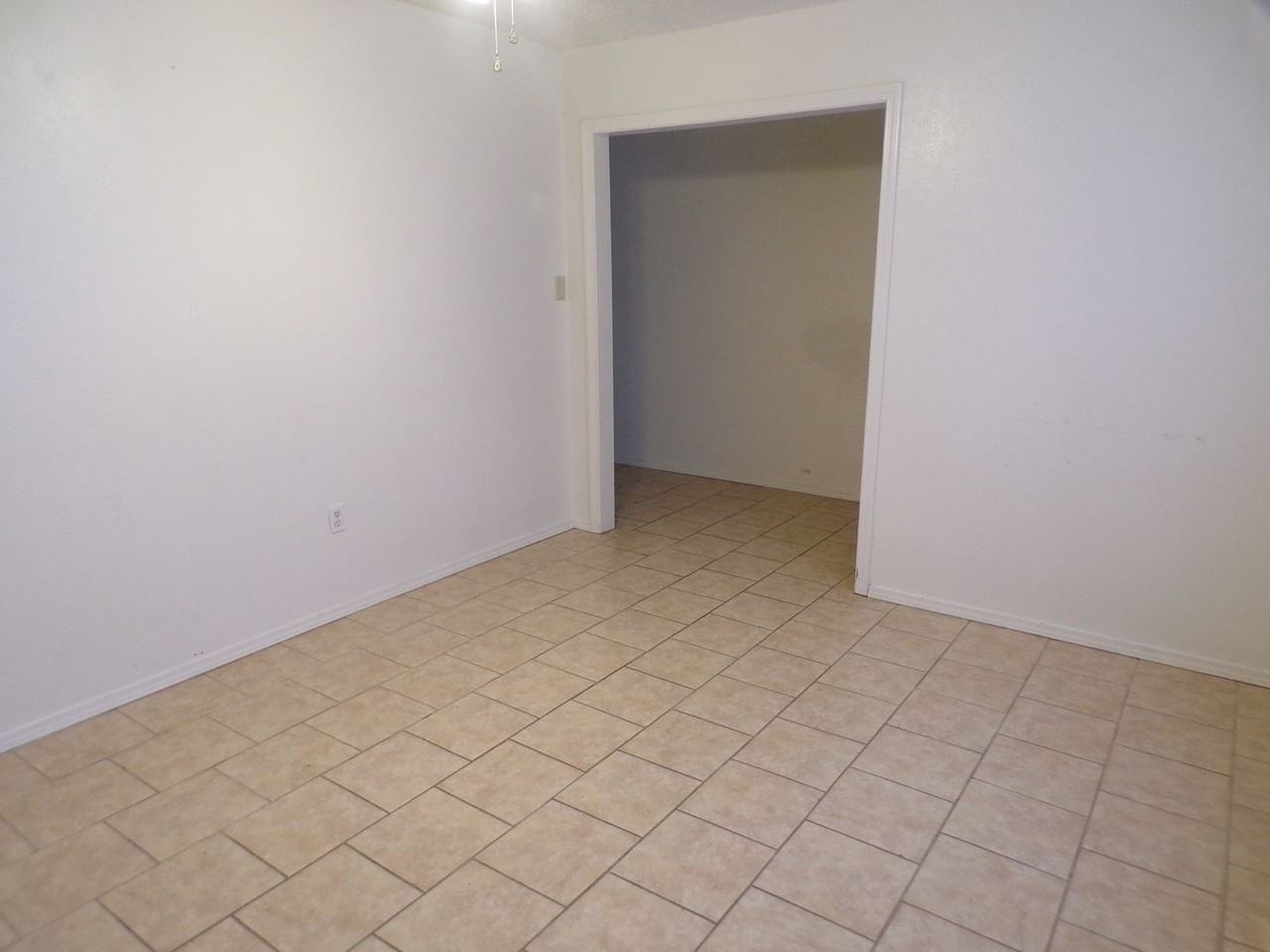 4611 Se Ellsworth Ave - Photo 4 of 32