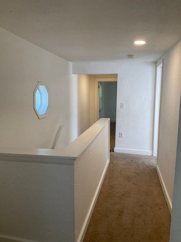 270 Calder Street - Photo 5 of 16