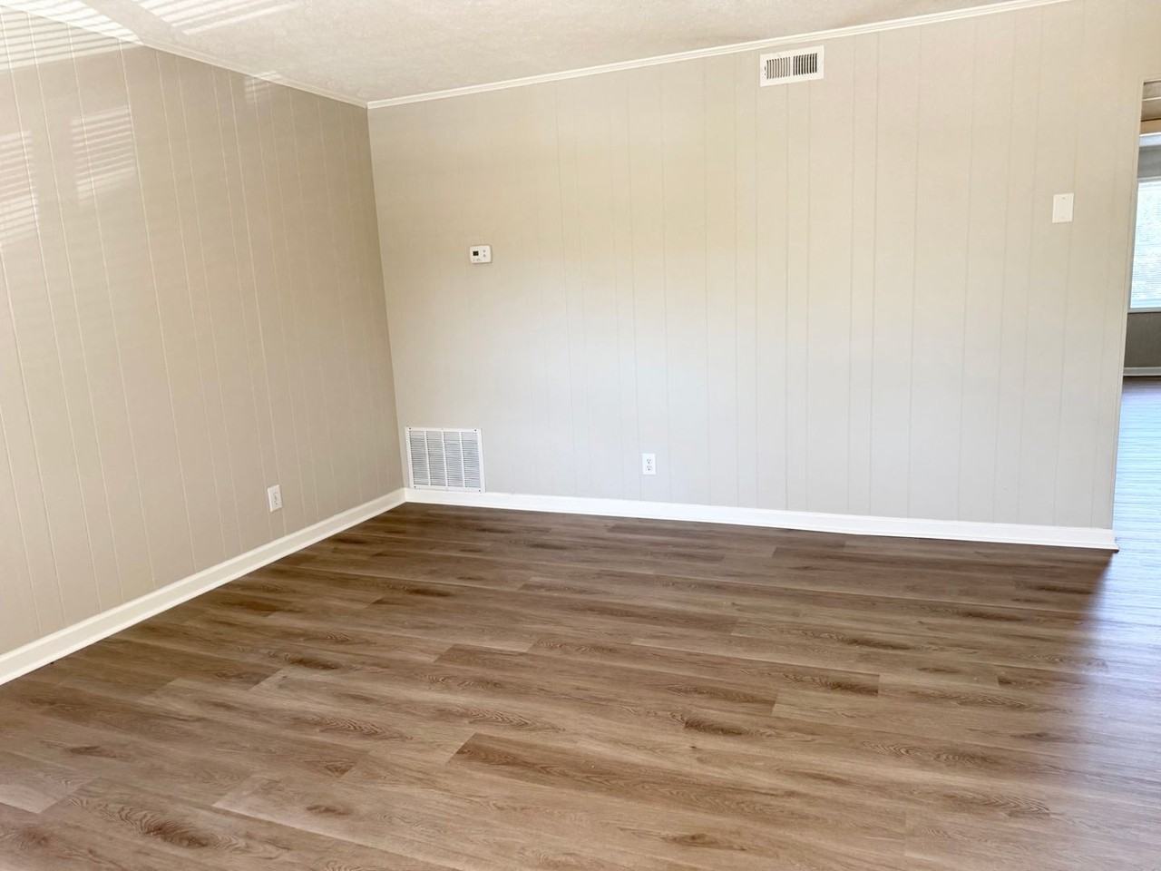 315 Oakland Ave - Photo 4 of 24