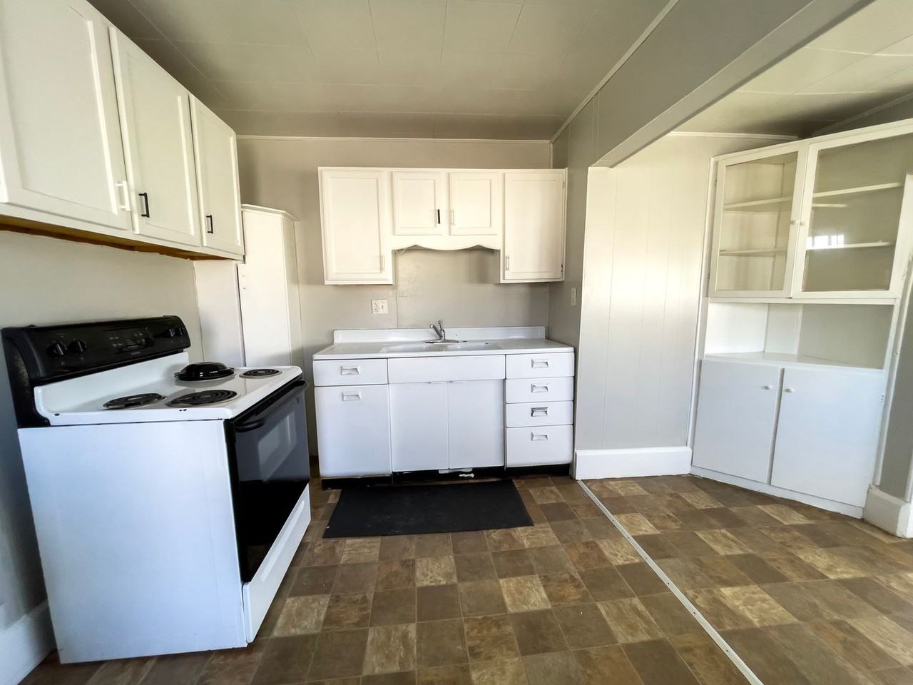 2401 S Mulberry St - Photo 4 of 19