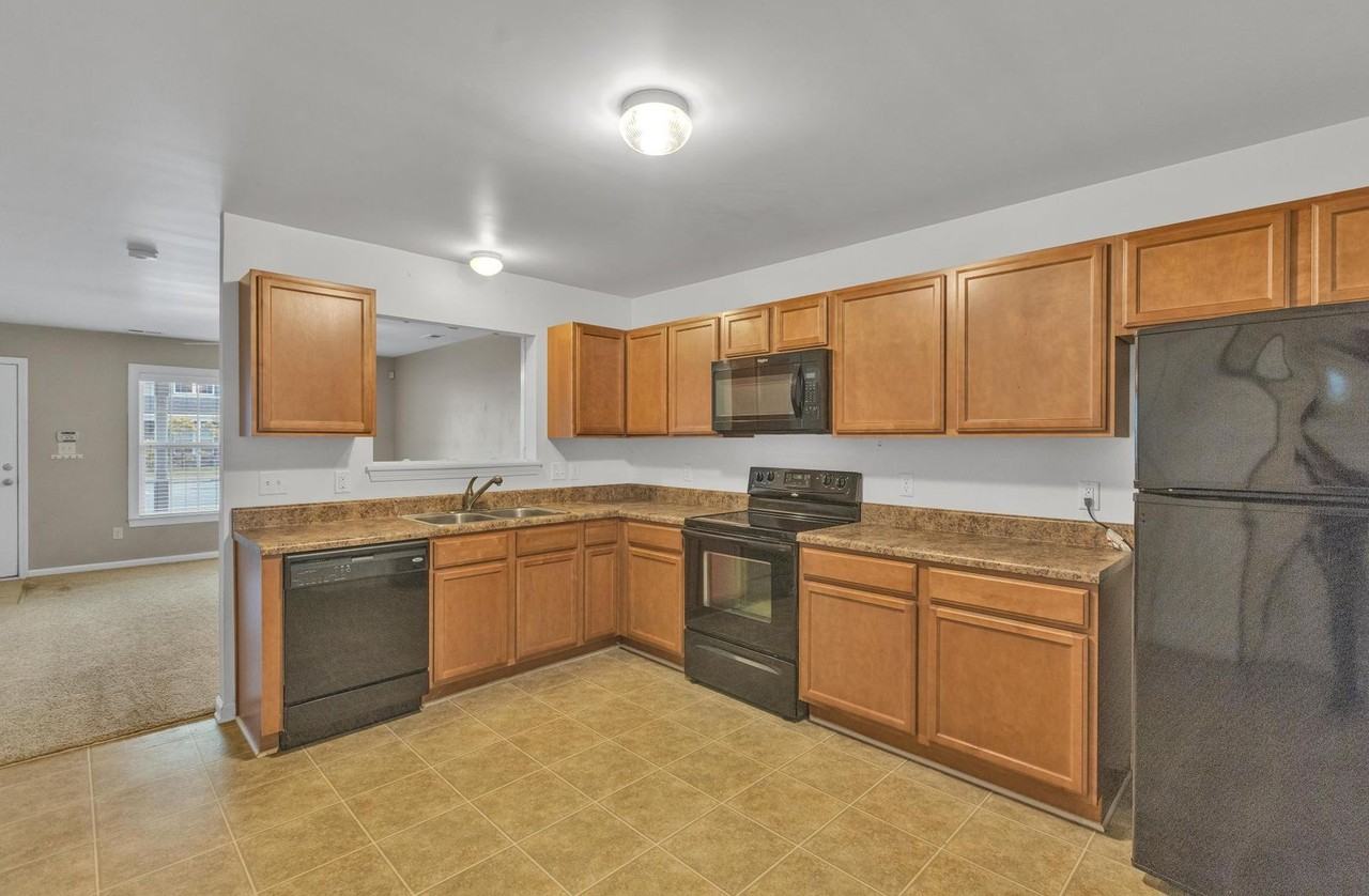 310 Caldwell Loop - Photo 3 of 20