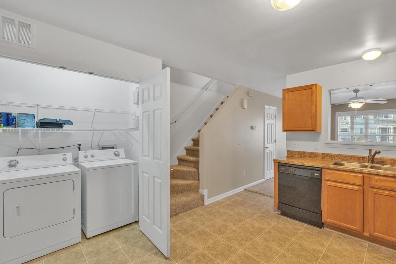310 Caldwell Loop - Photo 4 of 20