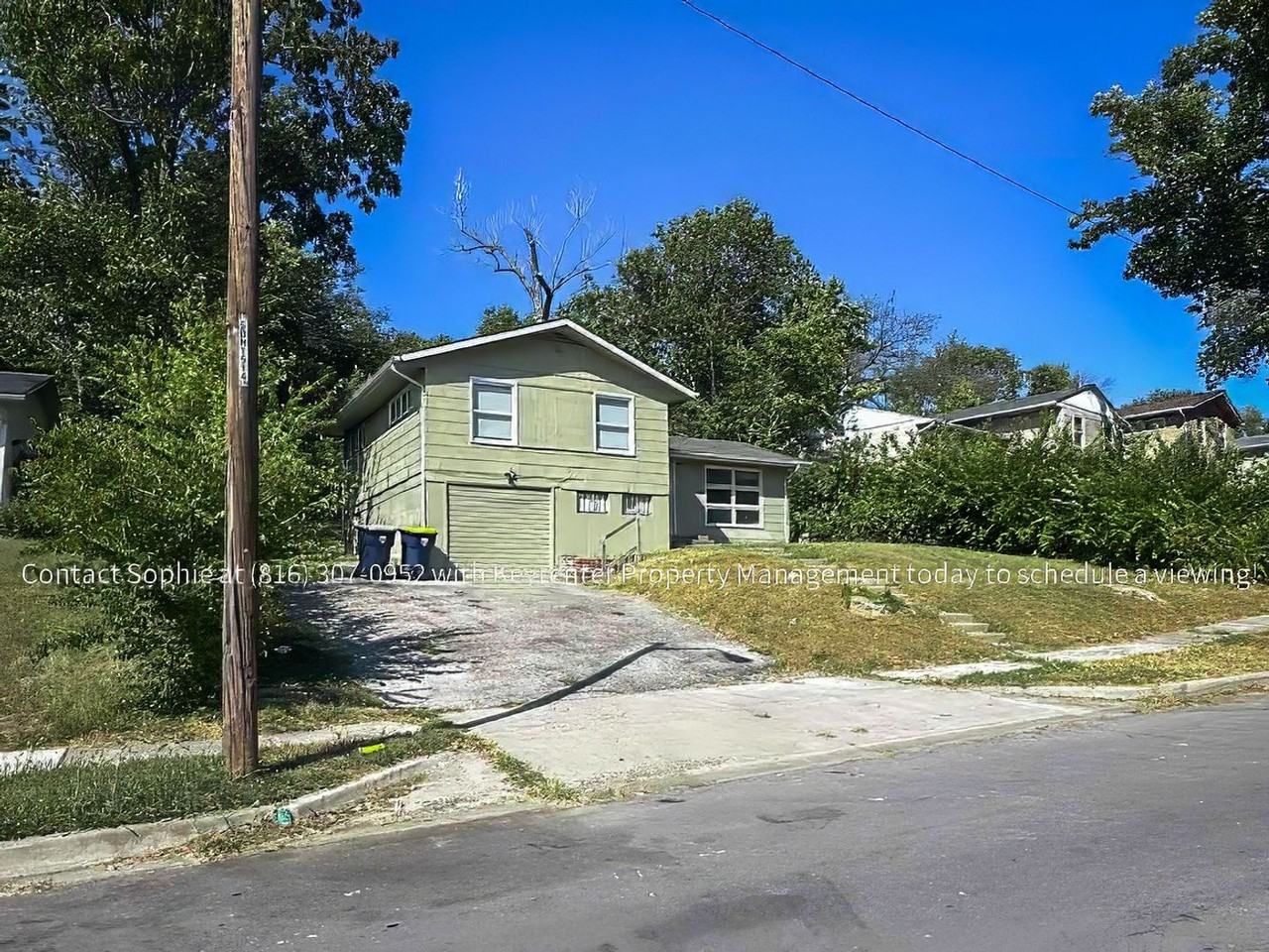 3812 E 47th Ter - Photo 3 of 22