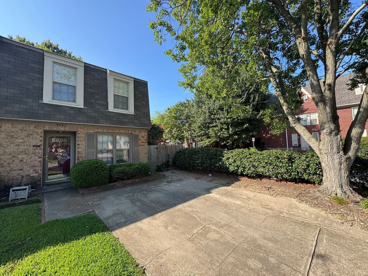 9347 1st View St - Photo 2 of 19