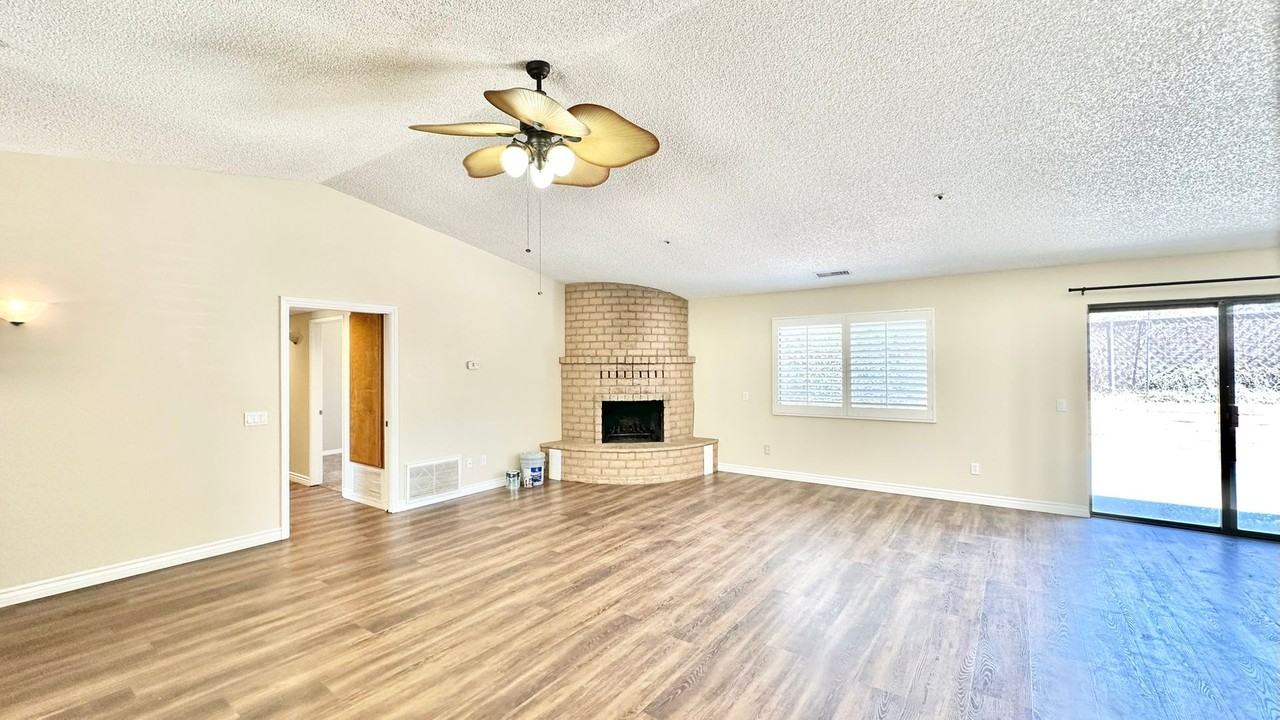 29784 Kirsten Lane - Photo 7 of 44