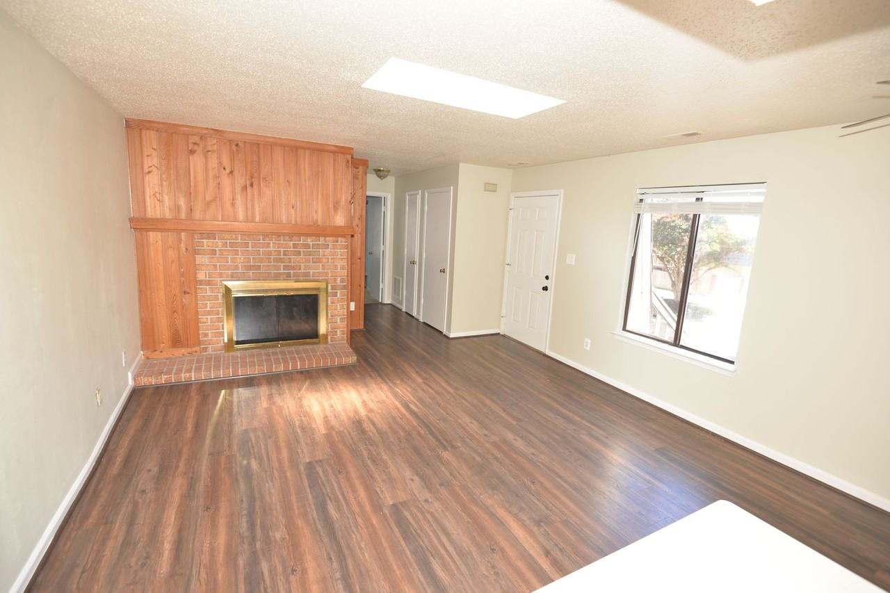 1150 Ocean Pebbles Way - Photo 3 of 19