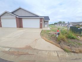 3803/05 Bluelake - Photo 1 of 1