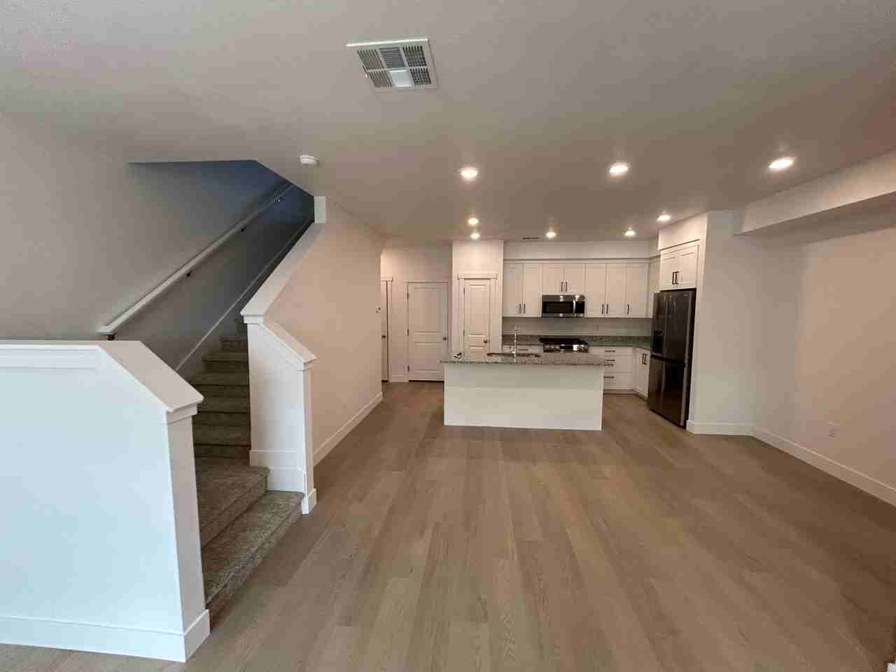 5984 S Jasper Ridge Dr - Photo 2 of 36