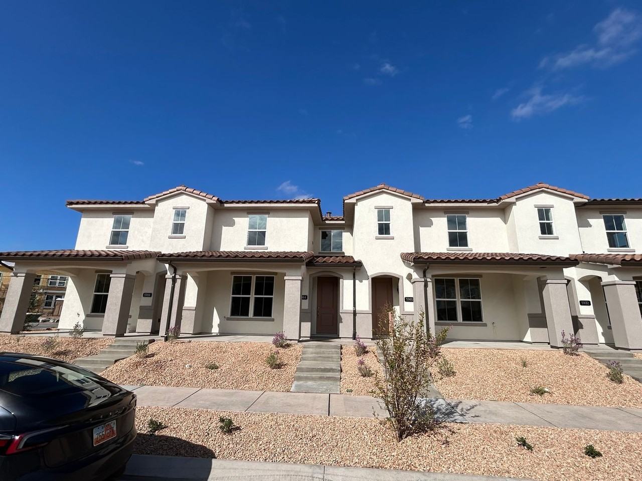 5984 S Jasper Ridge Dr - Photo 4 of 36