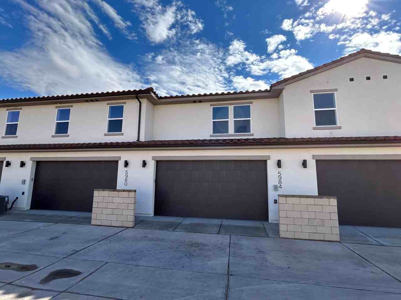 5984 S Jasper Ridge Dr - Photo 5 of 36