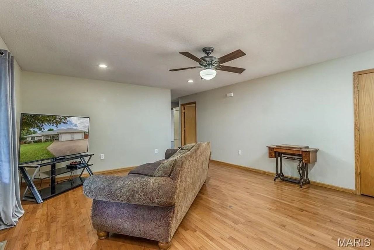 1124 Carpentry Cir - Photo 2 of 19