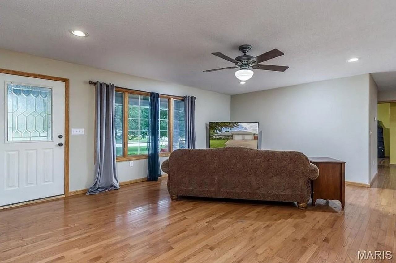 1124 Carpentry Cir - Photo 3 of 19