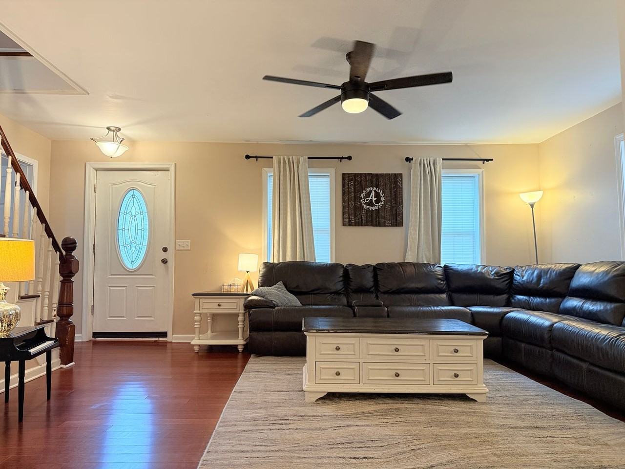 1 W Liberty St - Photo 3 of 17