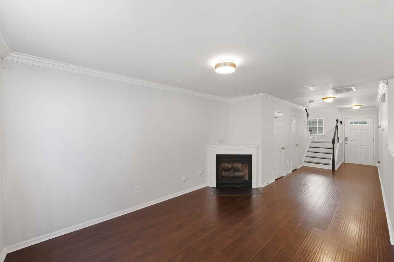 11212 Blake Port Ct - Photo 2 of 30