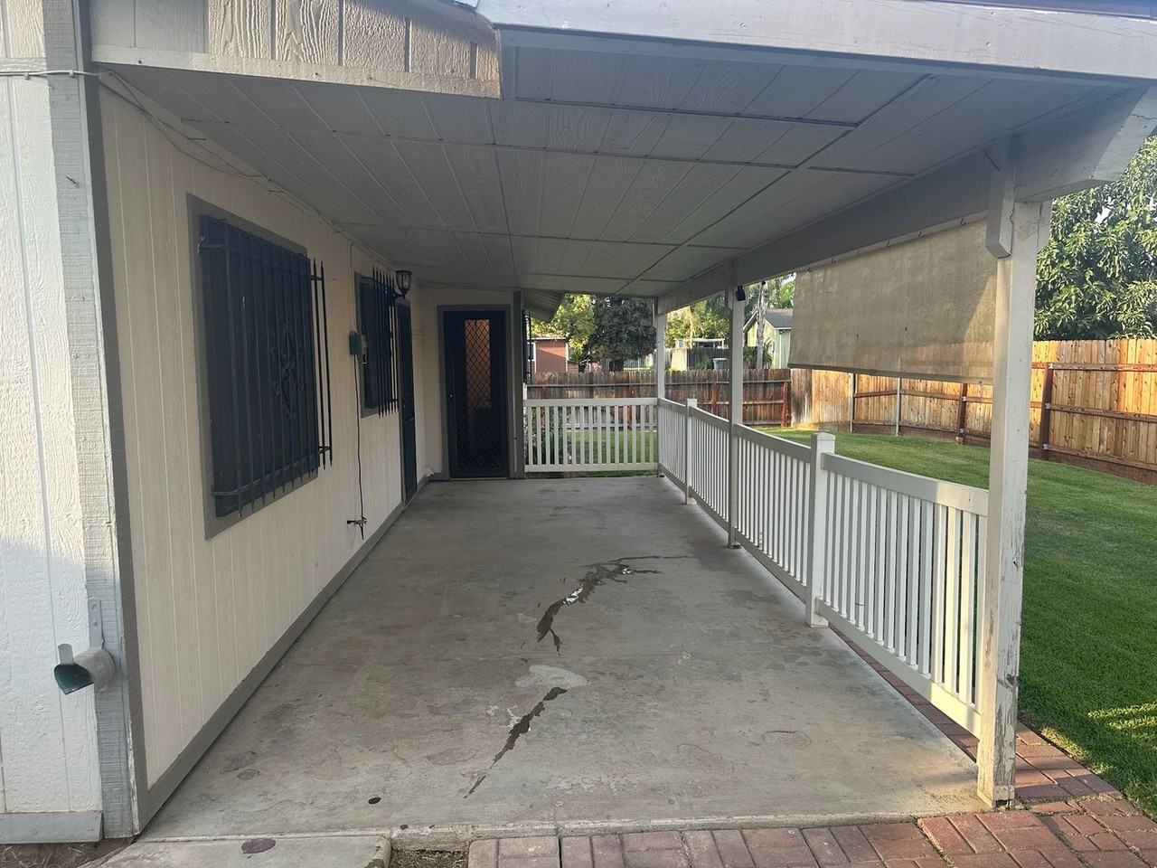 570 Lemona St - Photo 2 of 28