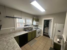 featured image of 1102 S Park St