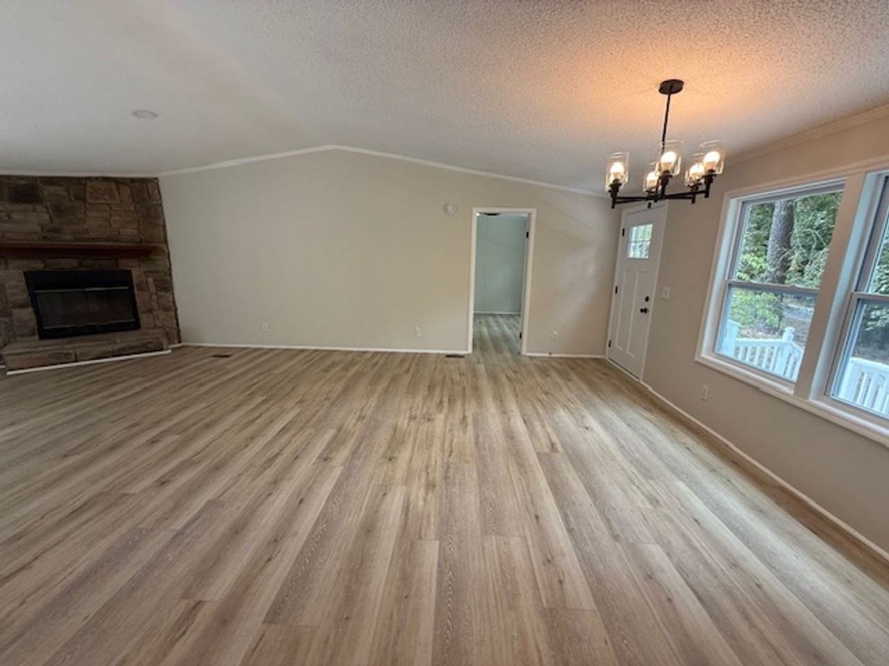 901 Green Meadow Drive - Photo 3 of 17