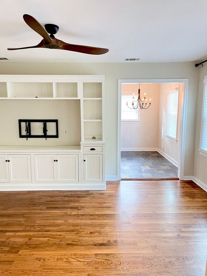 1605 E 34th St - Photo 4 of 15