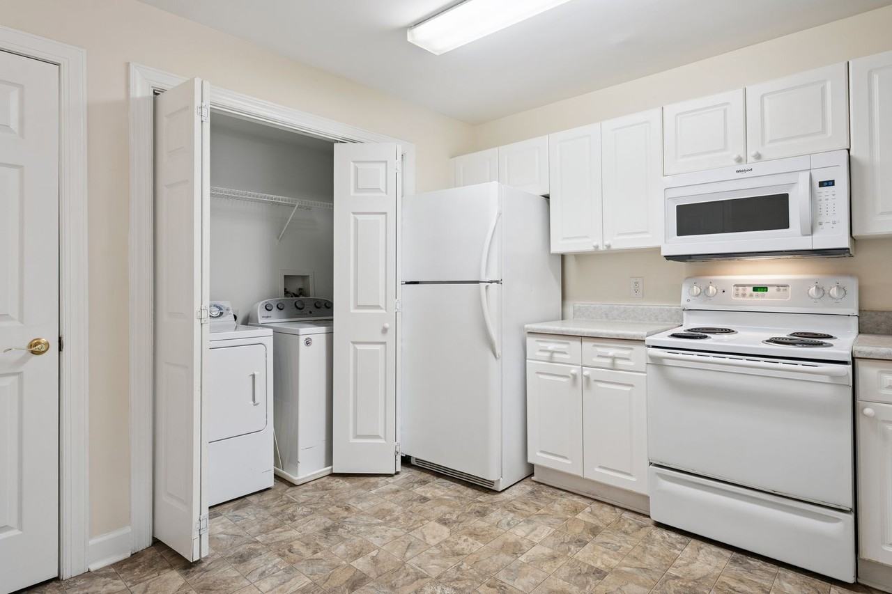 929 Morreene Rd #C31 - Photo 5 of 21
