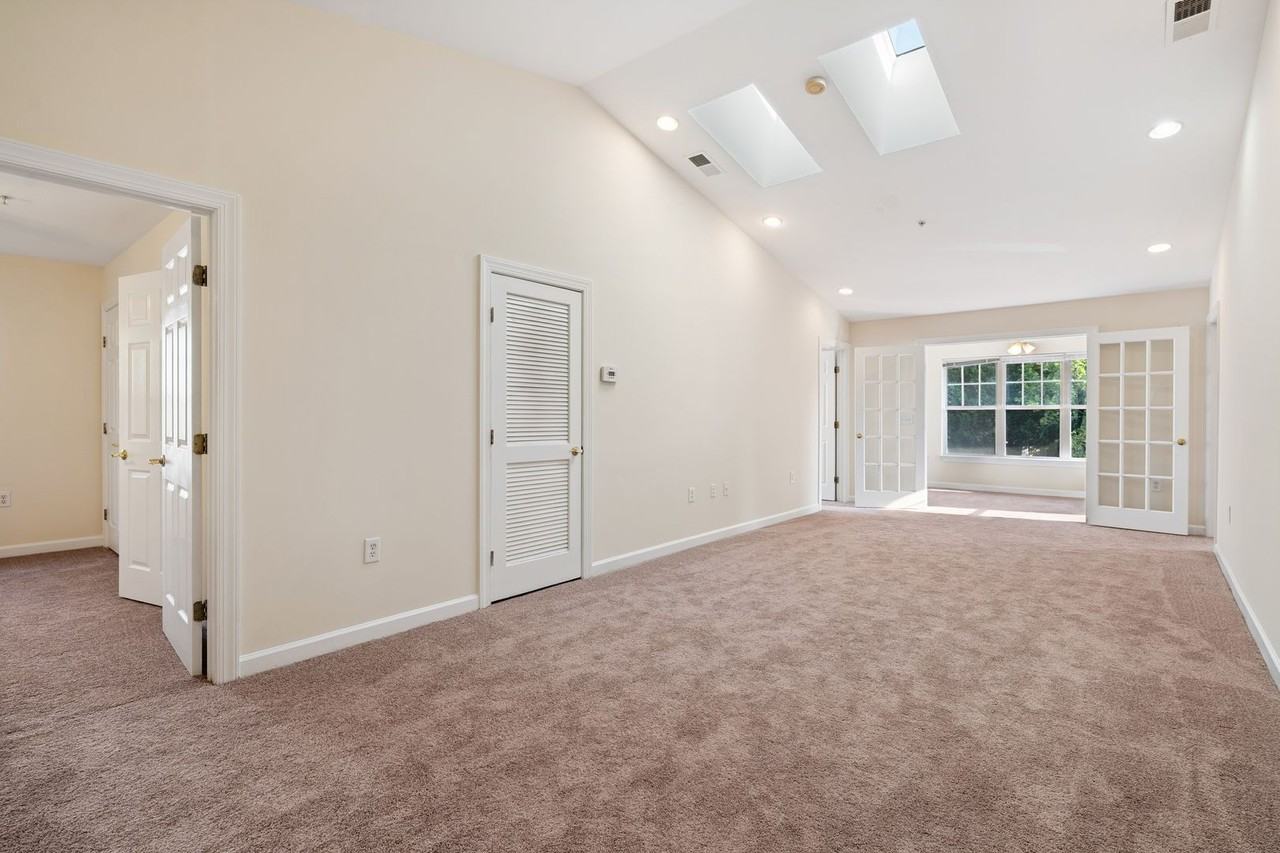 929 Morreene Rd #C31 - Photo 7 of 21