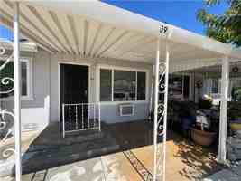 featured image of 150 E Lakeshore Dr