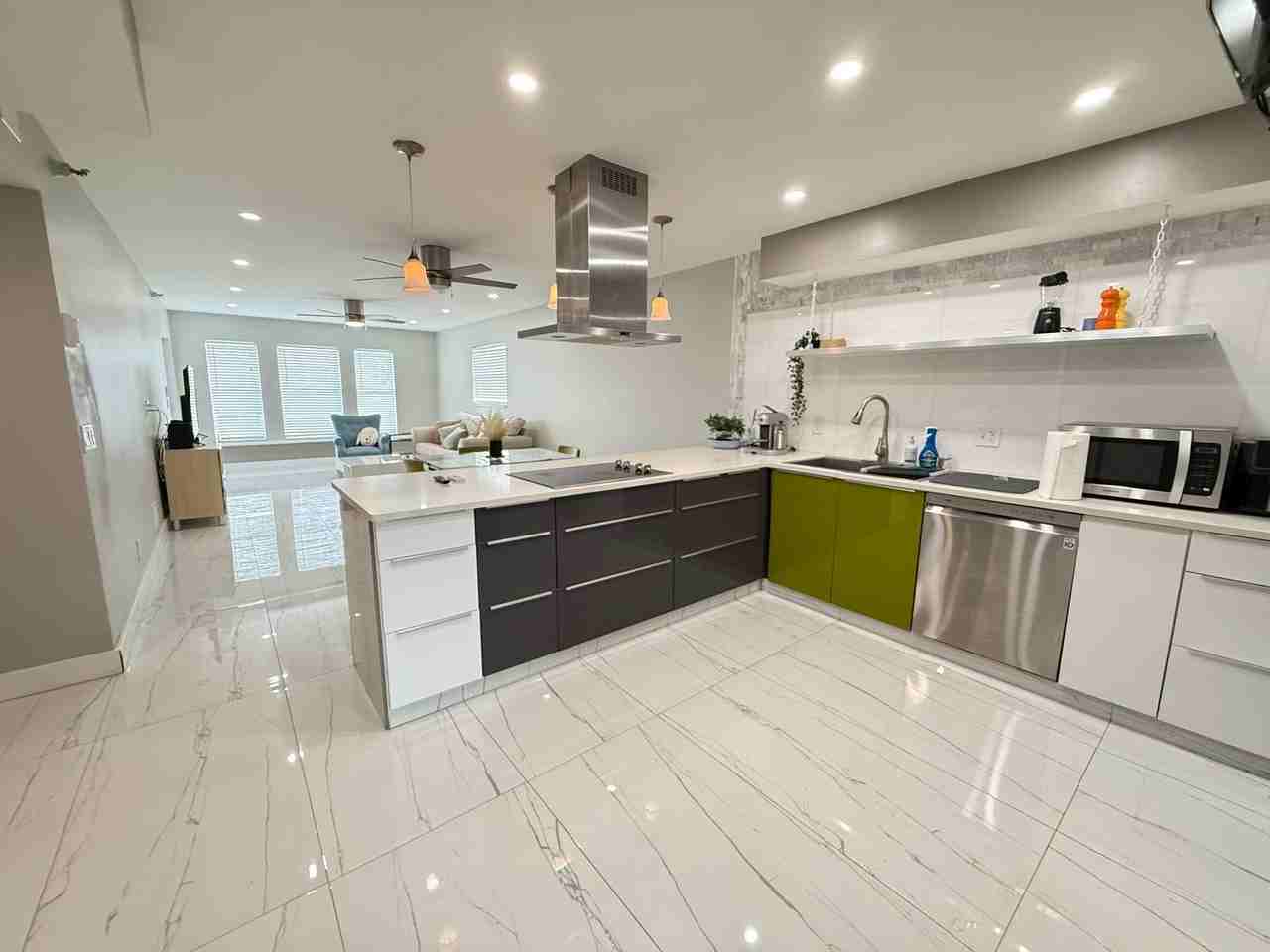 4510 El Conquistador Pkwy - Photo 3 of 18