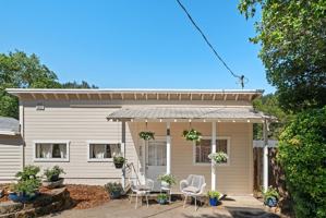 featured image of 205 Apple Knoll Dr