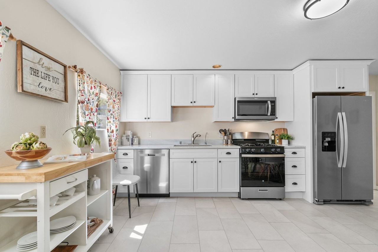 205 Apple Knoll Dr - Photo 6 of 41
