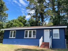 featured image of 927 Arran Cir