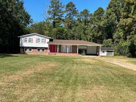 1060 Martin Luther King Jr Dr - Photo 1 of 1