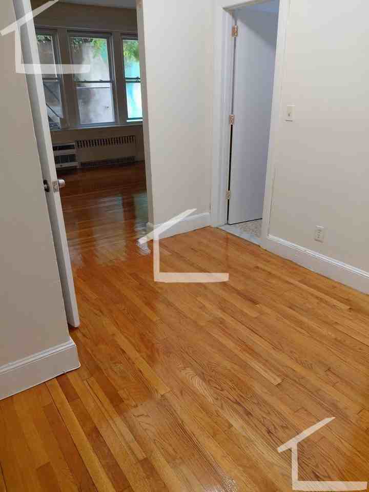 27 Lancaster Terrace - Photo 4 of 11