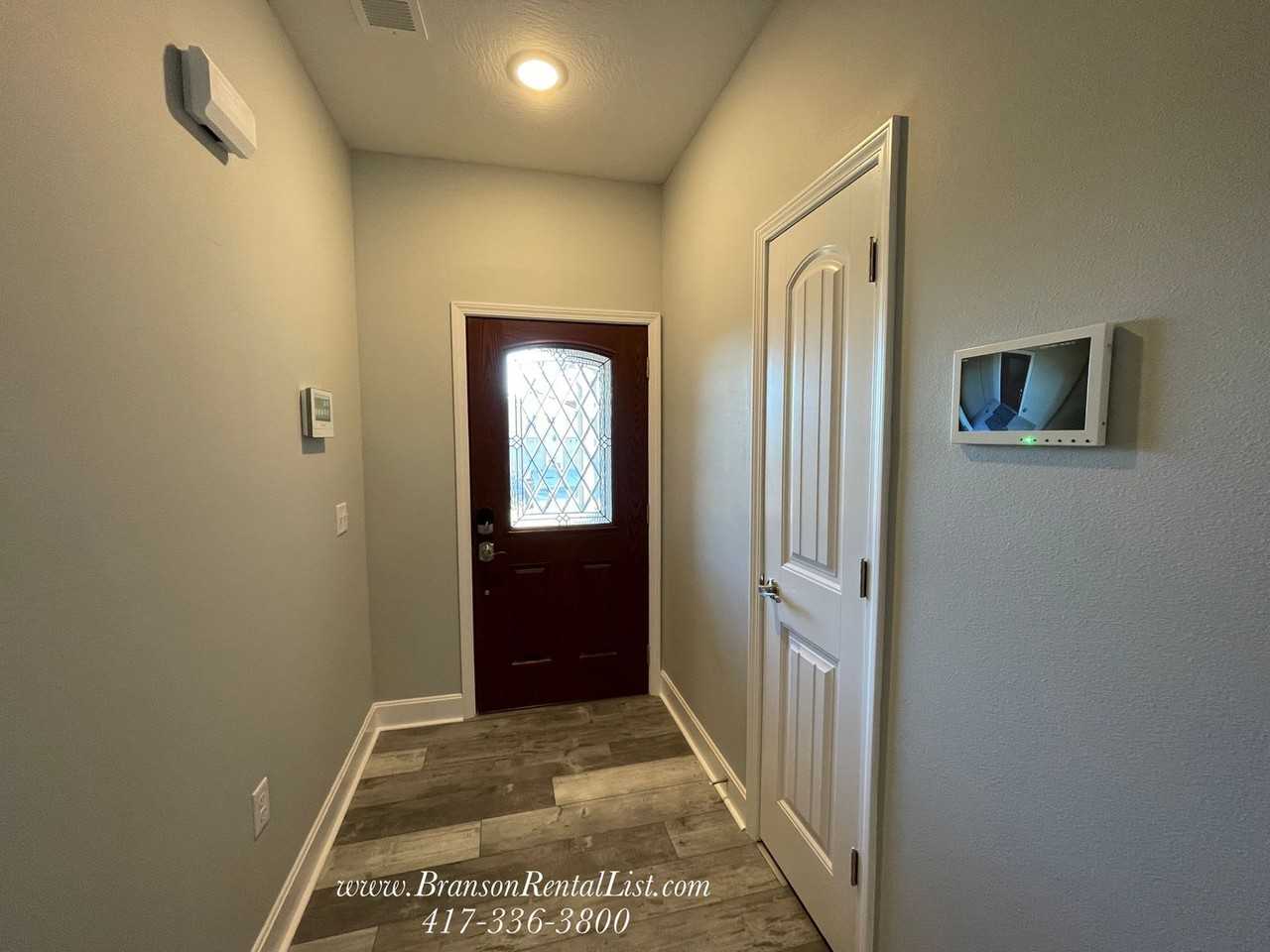 185 Siena Blvd - Photo 2 of 28