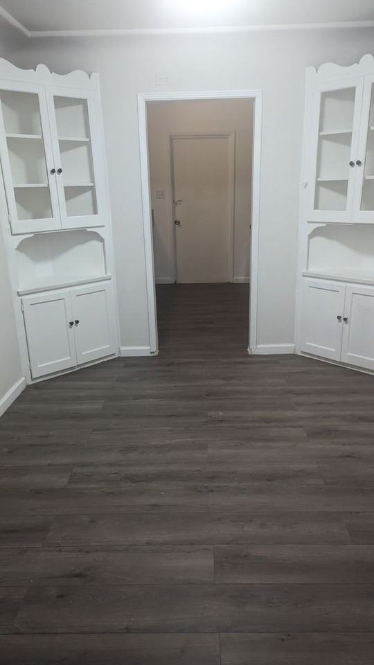 2207 Edwards Ave - Photo 3 of 5