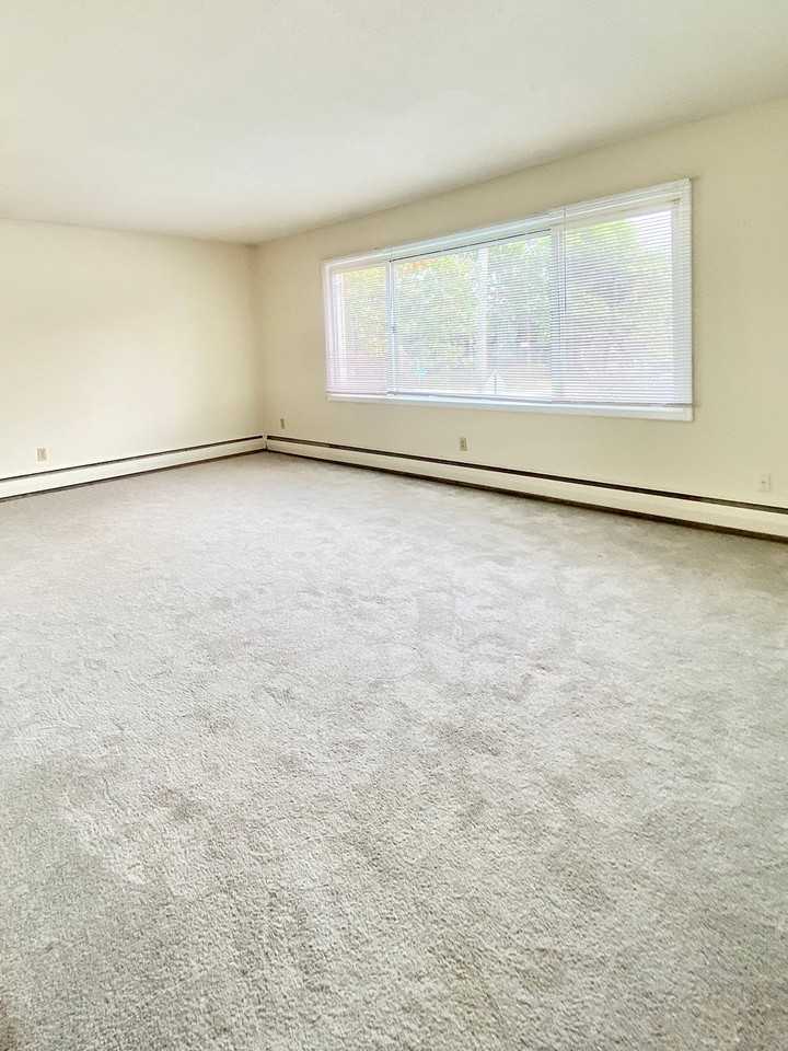 Apartment for Rent at 3050 Inglewood Ave S - Photo 6 of 10