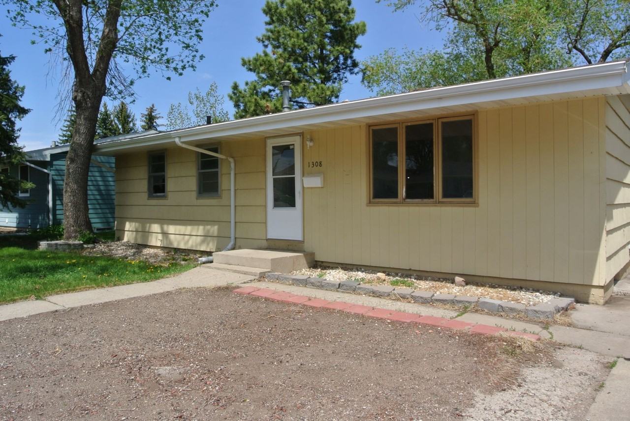 1308 Tuxedo Rd - Photo 2 of 25