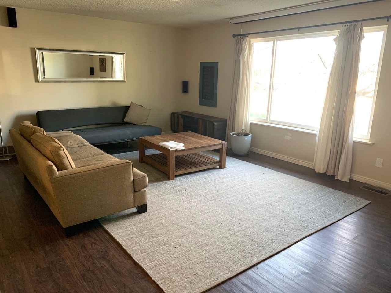 731 1st St - Photo 4 of 14