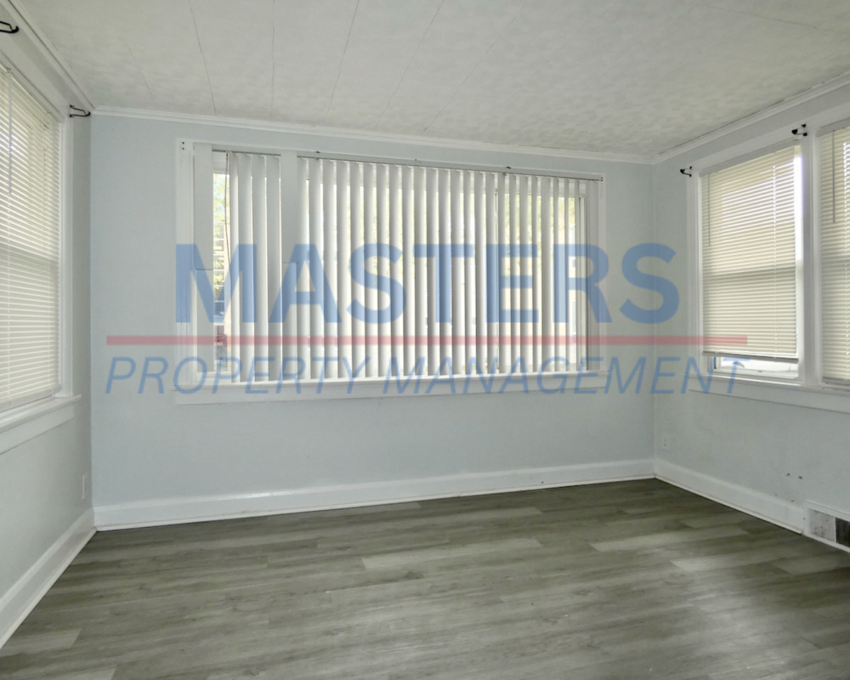 1232 Walbridge Ave - Photo 6 of 17