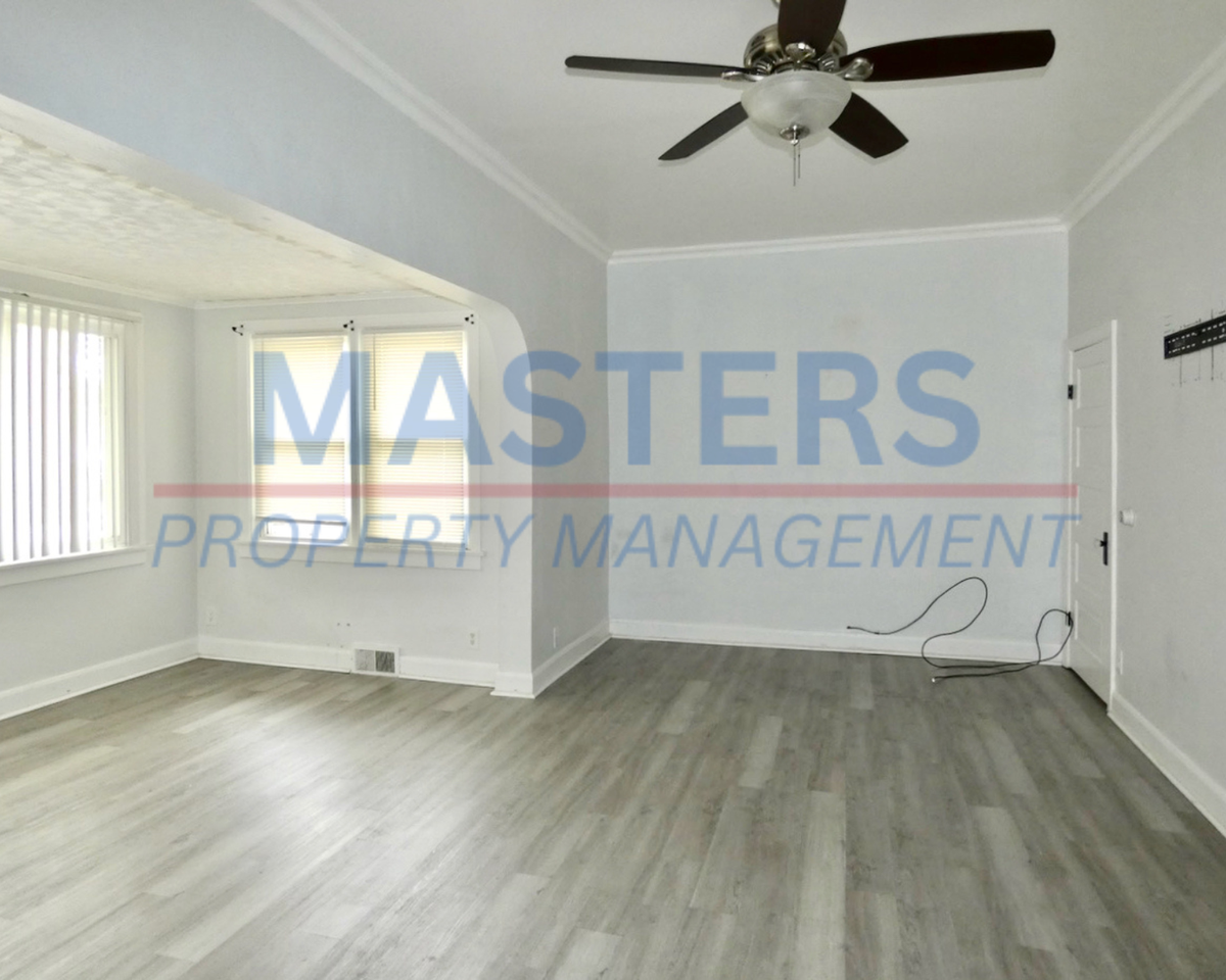 1232 Walbridge Ave - Photo 5 of 17