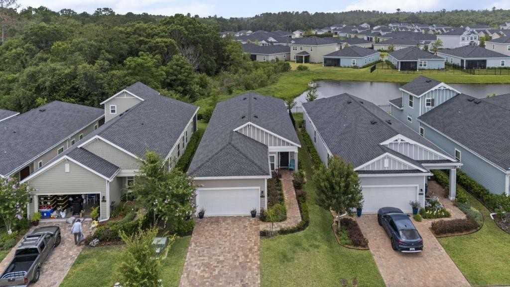 2638 Hanberry Ln - Photo 2 of 50
