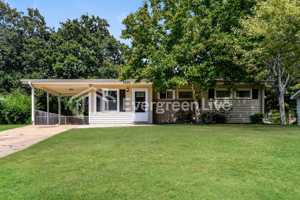 featured image of 2220 11th St Se