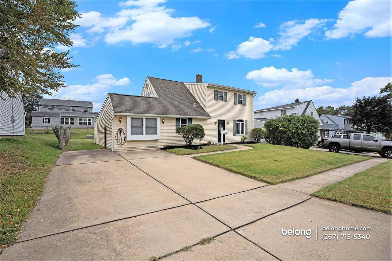 18 Azalea Ln - Photo 2 of 26