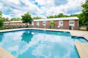 featured image of 856 Park Brook Trl