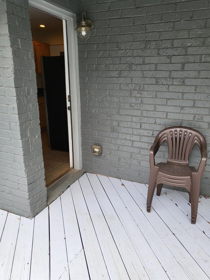 210 Sampson St Ne #4 - Photo 5 of 14